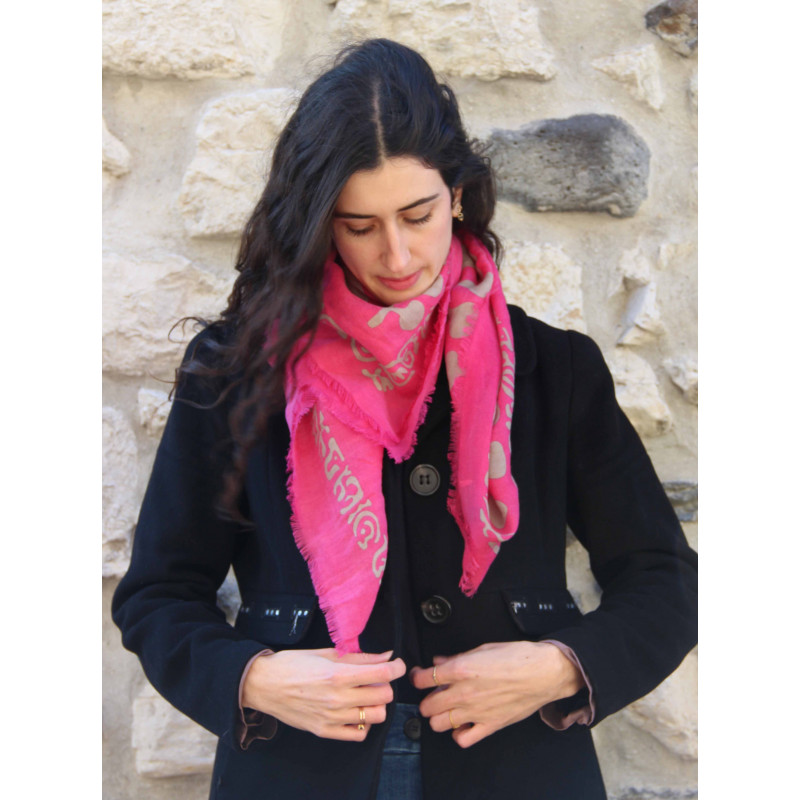 Carré Laine Monstera Fuchsia